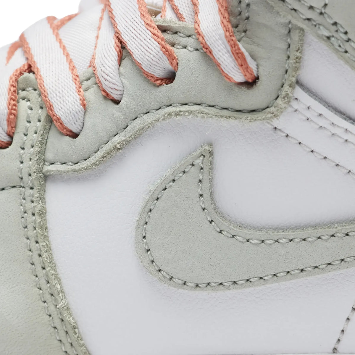 Preloved - Air Jordan 1 Retro High OG Seafoam (PS) Sneakers