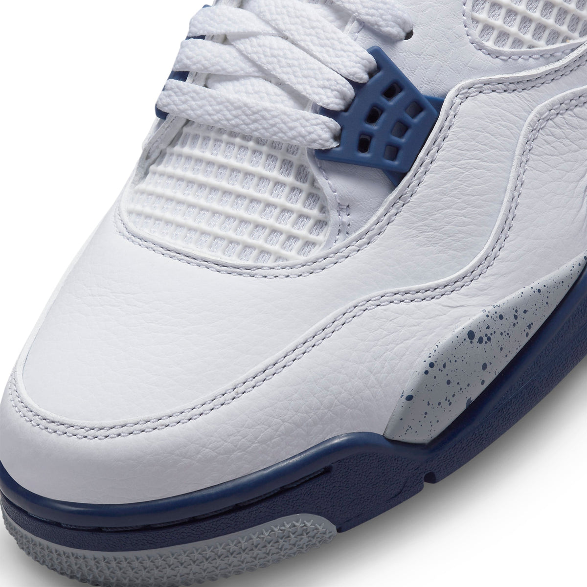 Air Jordan 4 Retro Midnight Navy Sneakers - White
