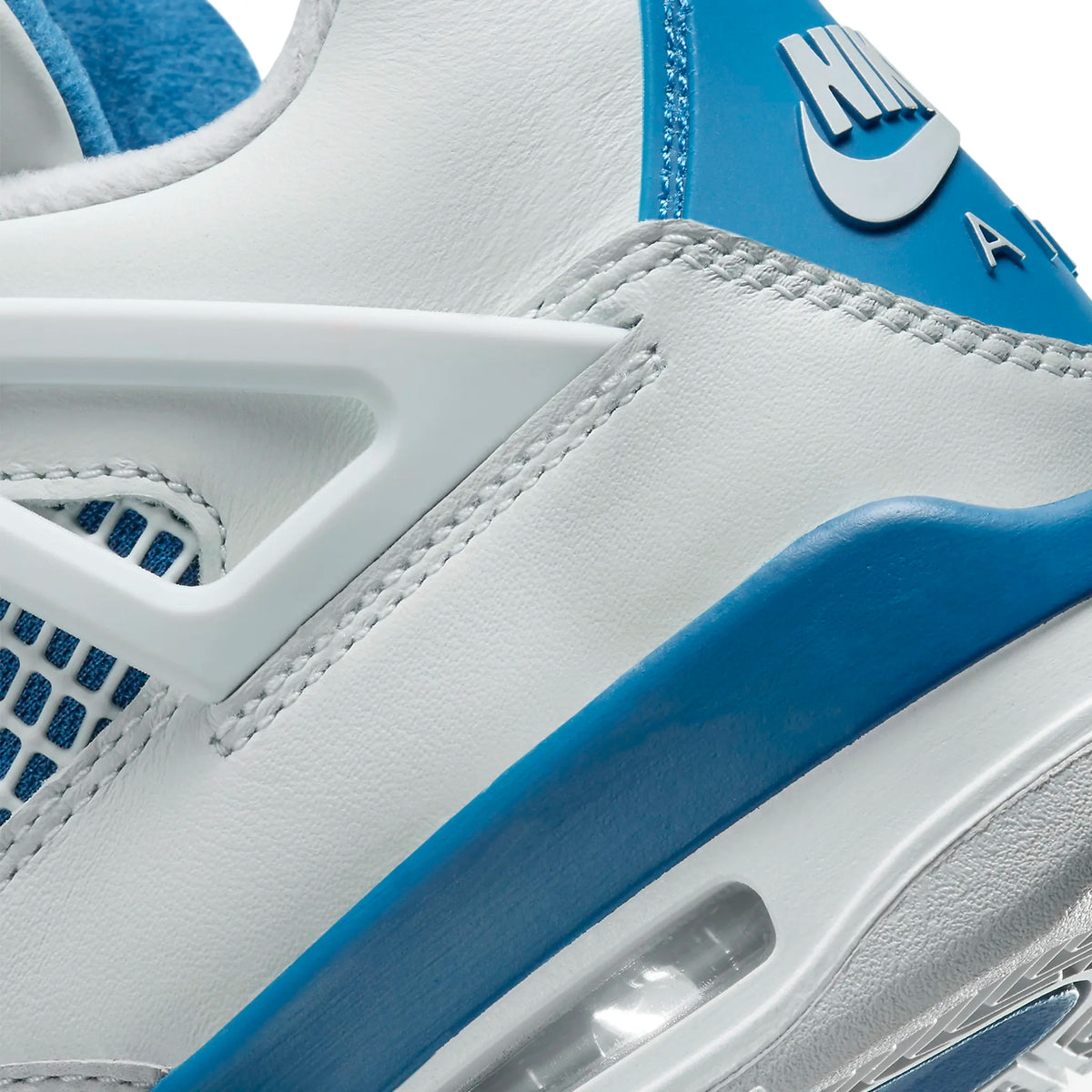 Air Jordan 4 Retro Military Blue (GS) Sneakers - White