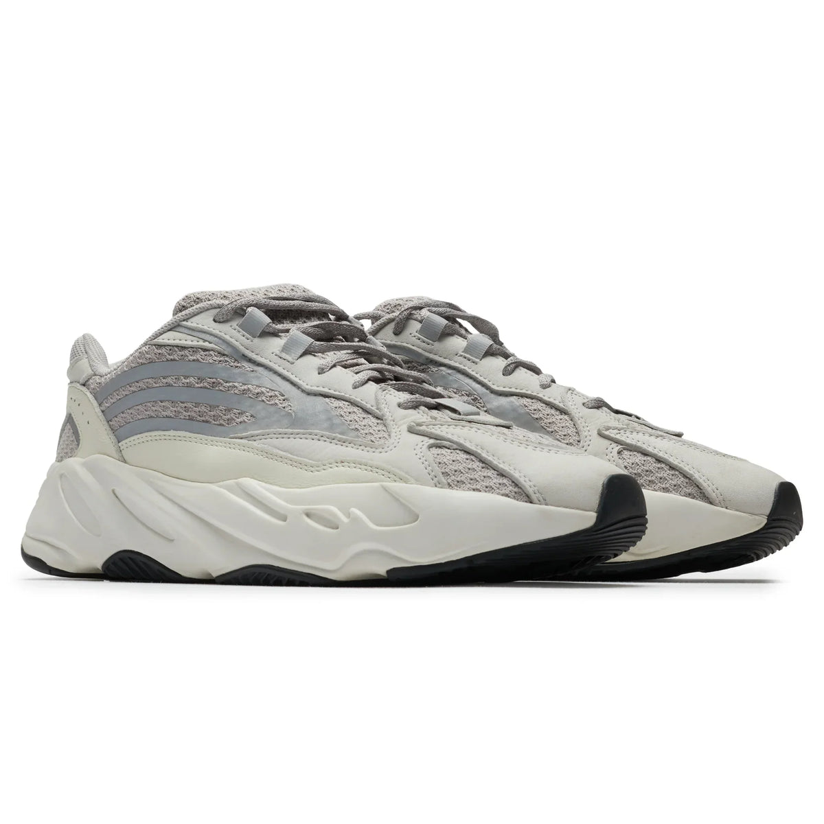 Preloved - Adidas Yeezy Boost 700 V2 Static Sneakers