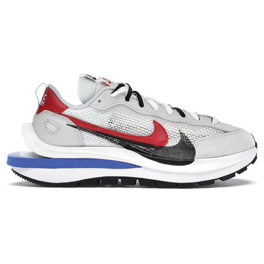 Nike x Sacai Vaporwaffle Sail Sport Fuchsia Sneakers - White