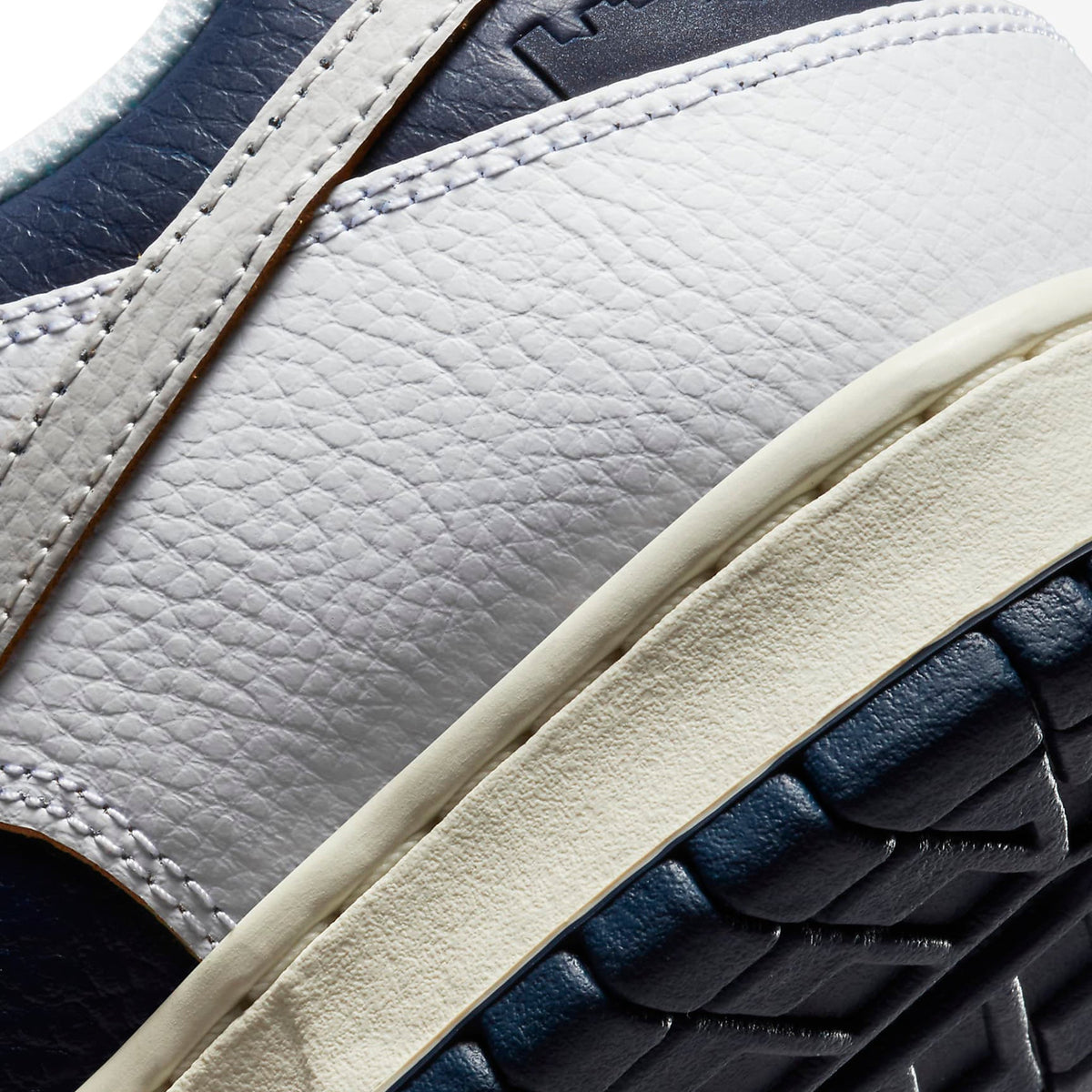 Nike x HUF SB Dunk Low New York City Sneakers - White
