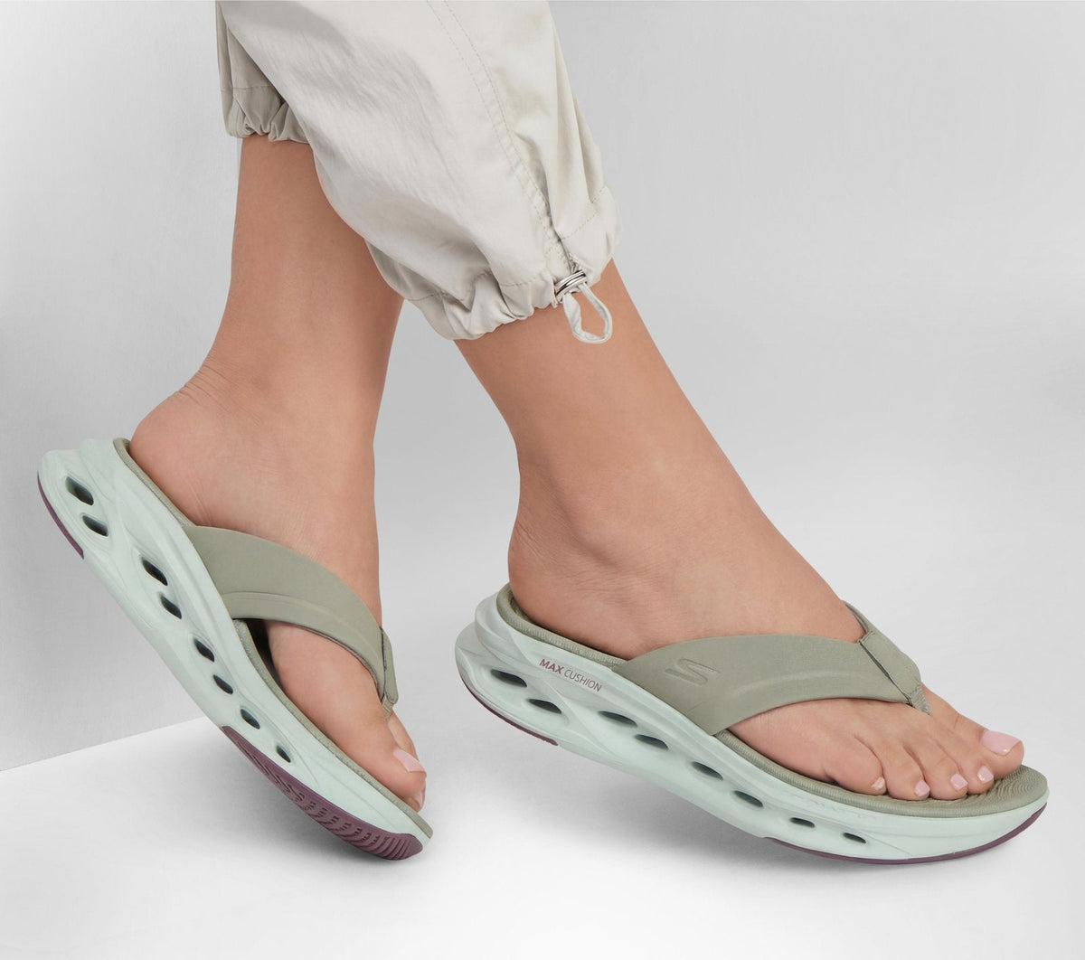 Max Cushioning Glide-Step Sandal - Audra